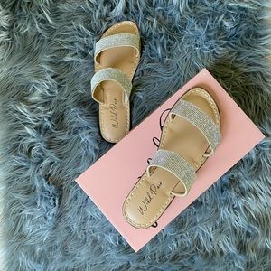 Wild Pair Women’s Slides